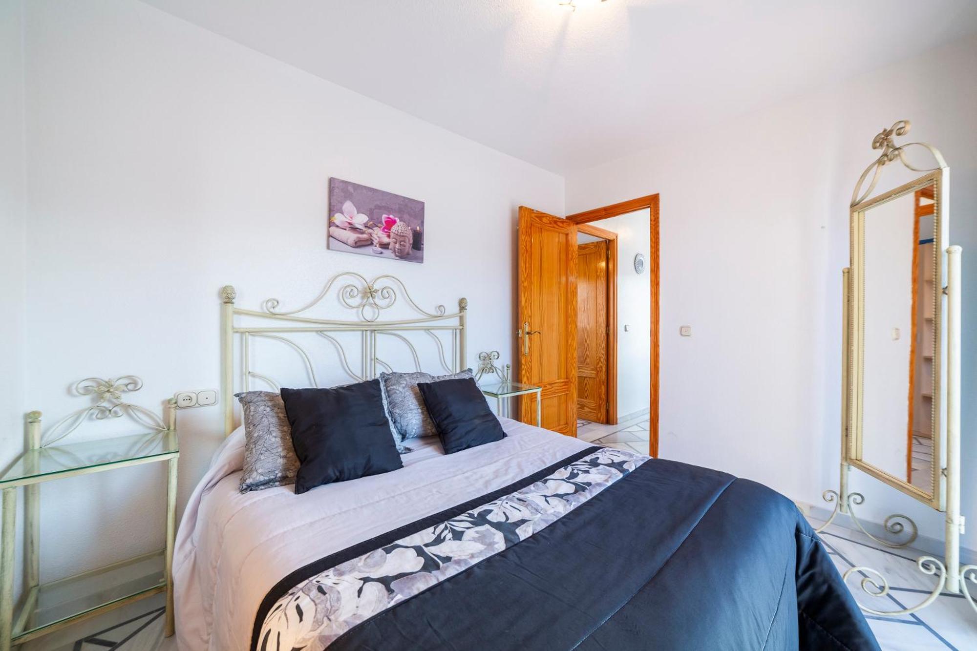 Mccoy Avenida 3 * Macael